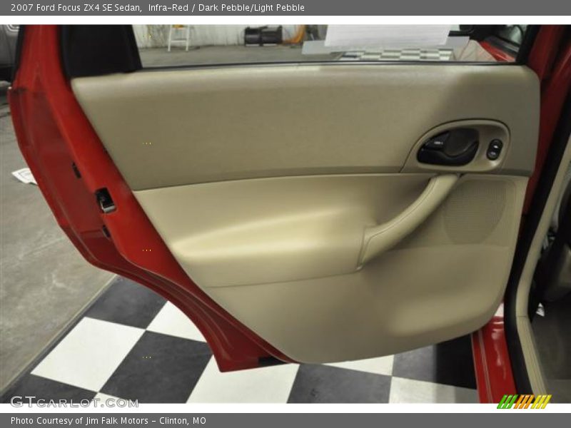 Infra-Red / Dark Pebble/Light Pebble 2007 Ford Focus ZX4 SE Sedan