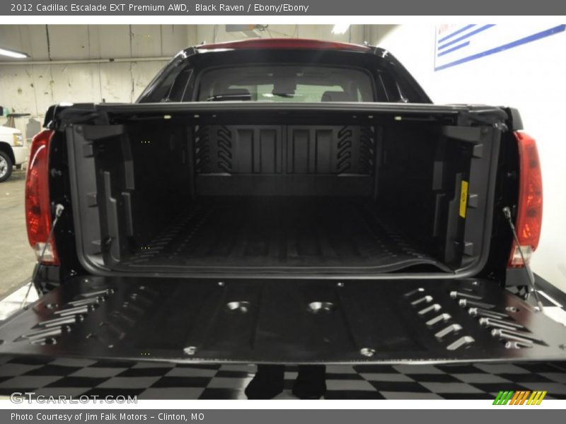  2012 Escalade EXT Premium AWD Trunk