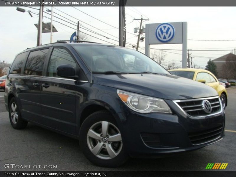 Atlantis Blue Metallic / Aero Grey 2009 Volkswagen Routan SEL