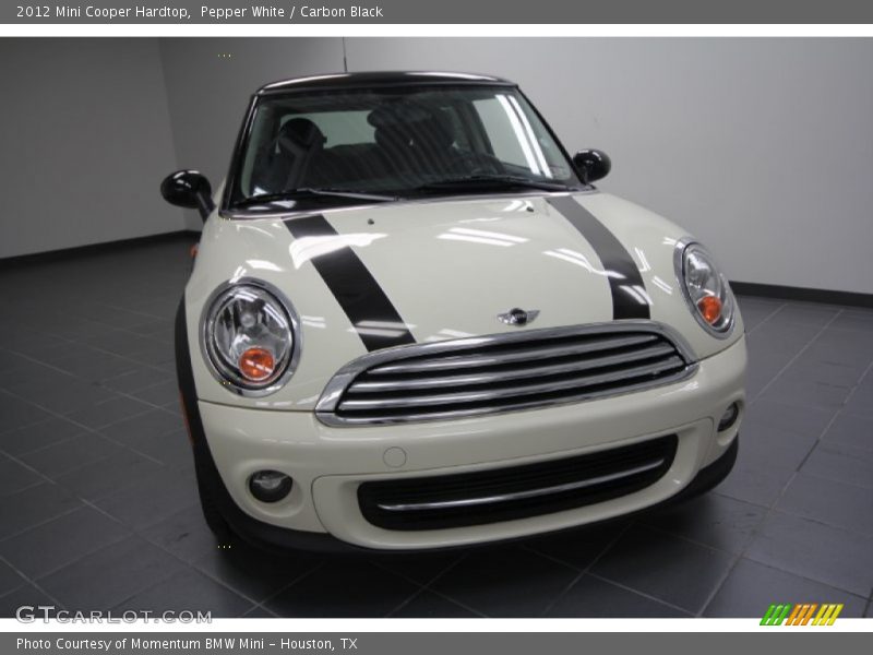 Pepper White / Carbon Black 2012 Mini Cooper Hardtop