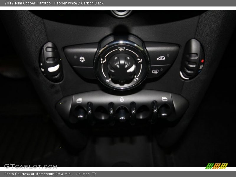 Pepper White / Carbon Black 2012 Mini Cooper Hardtop