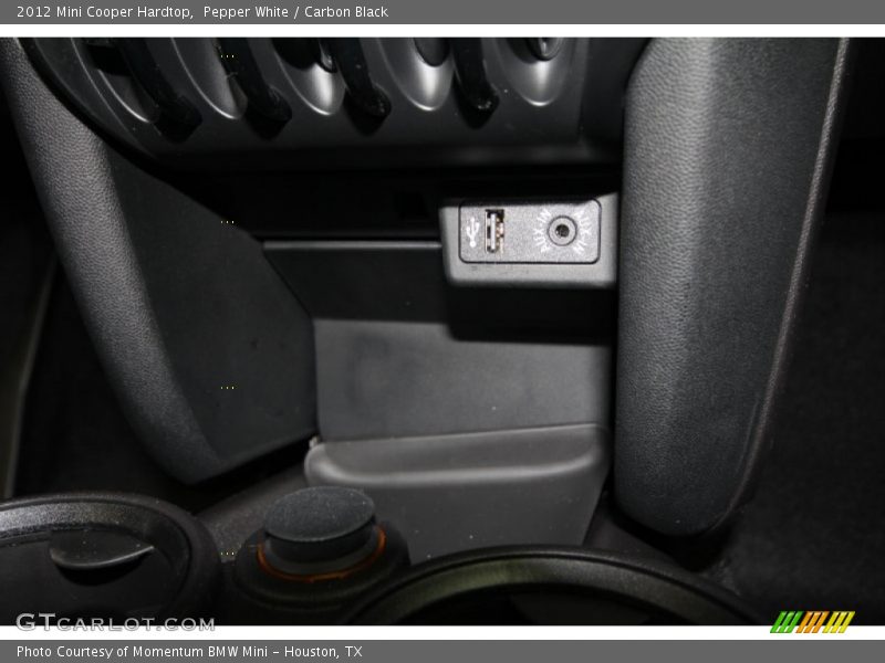 Pepper White / Carbon Black 2012 Mini Cooper Hardtop