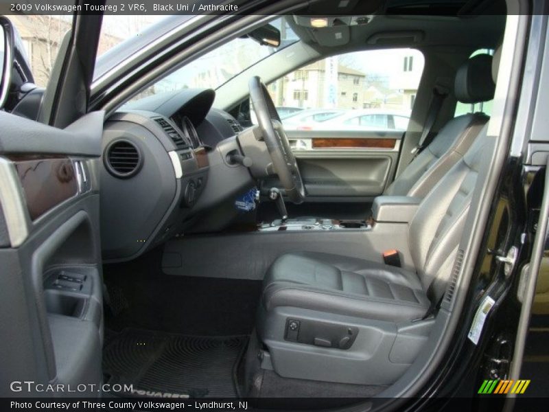 Black Uni / Anthracite 2009 Volkswagen Touareg 2 VR6