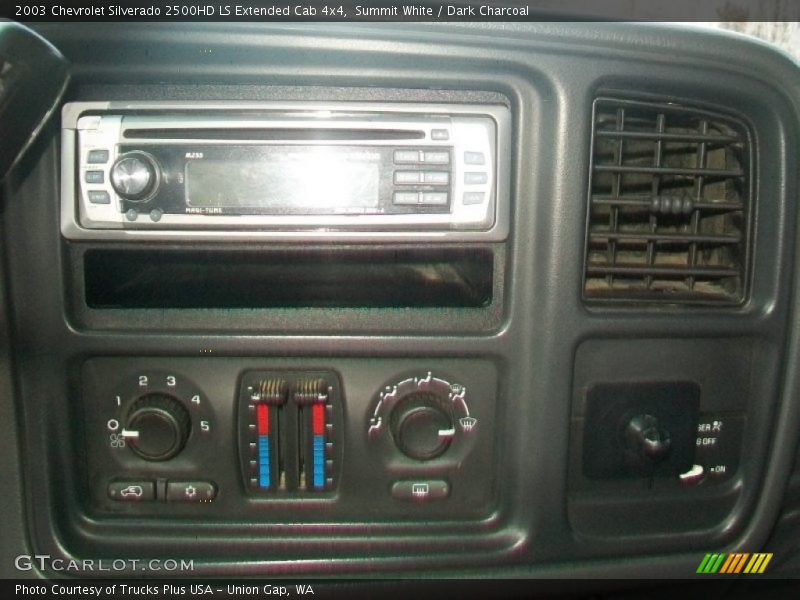 Summit White / Dark Charcoal 2003 Chevrolet Silverado 2500HD LS Extended Cab 4x4