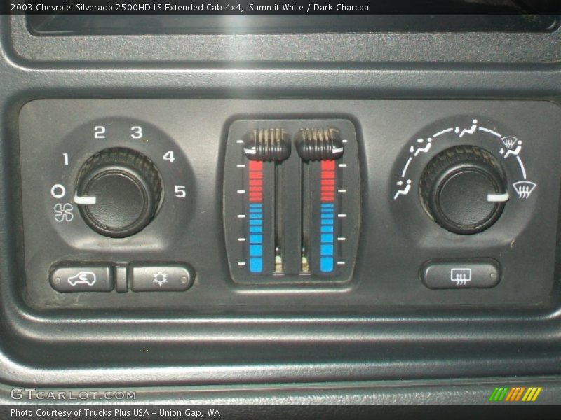 Summit White / Dark Charcoal 2003 Chevrolet Silverado 2500HD LS Extended Cab 4x4