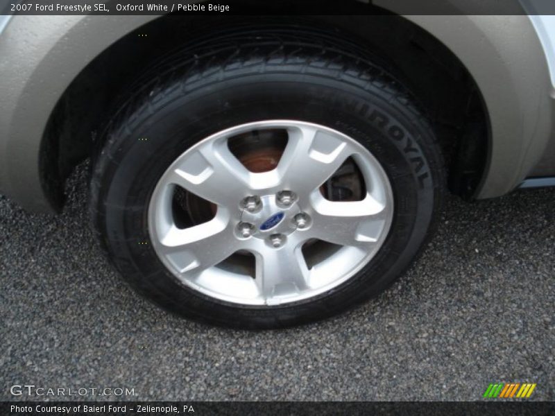 Oxford White / Pebble Beige 2007 Ford Freestyle SEL