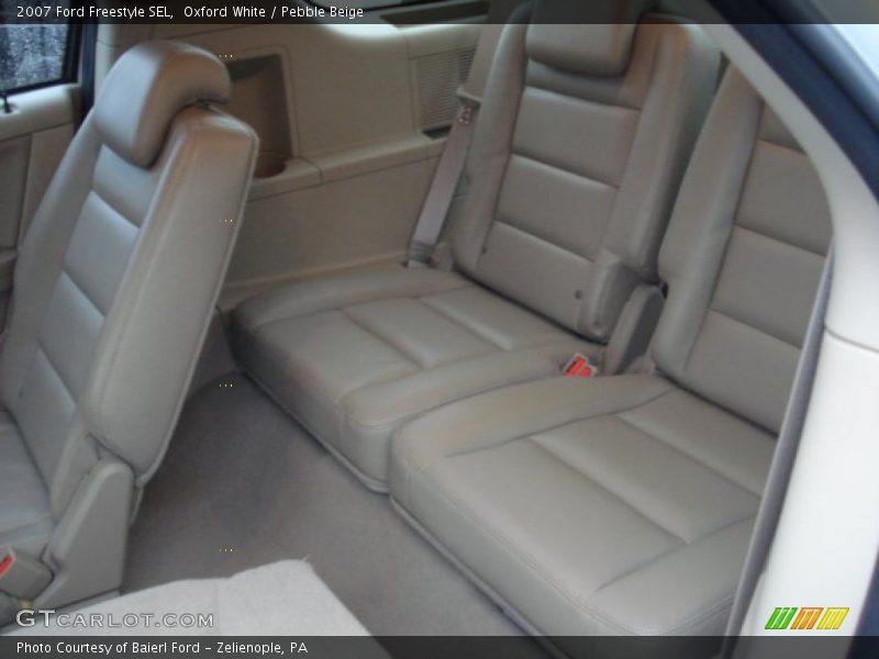 Oxford White / Pebble Beige 2007 Ford Freestyle SEL