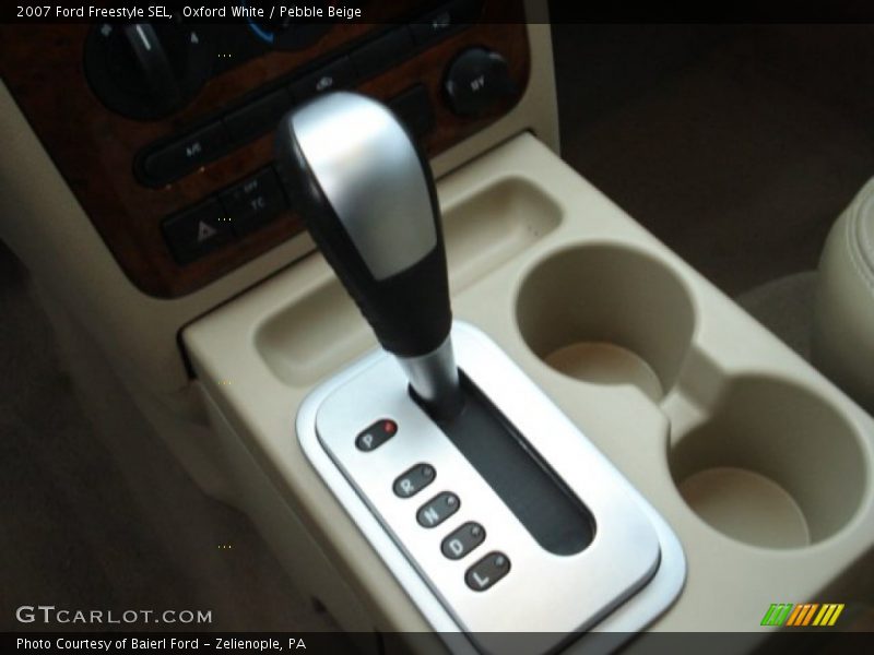 Oxford White / Pebble Beige 2007 Ford Freestyle SEL