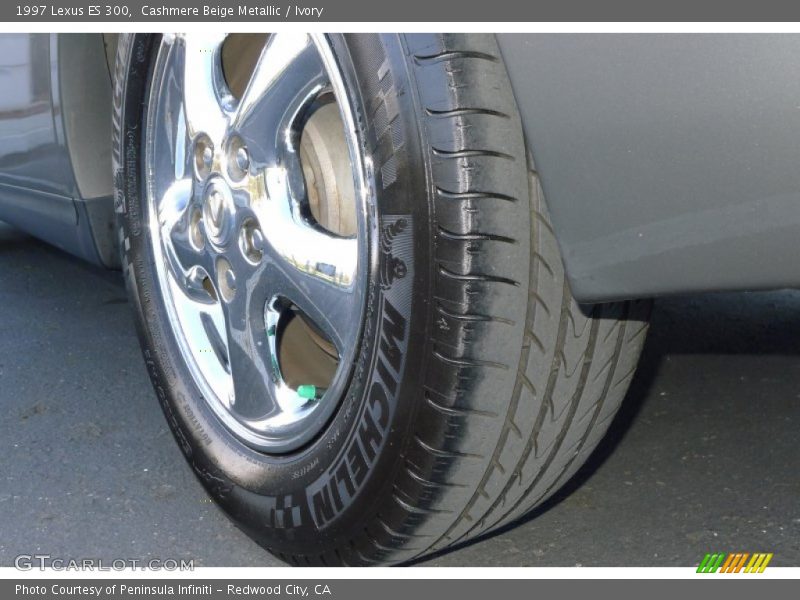 Cashmere Beige Metallic / Ivory 1997 Lexus ES 300