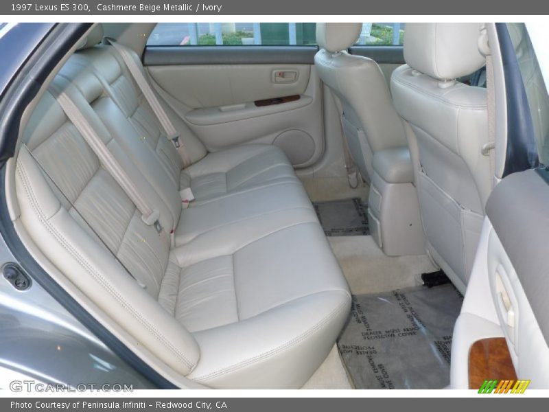 Cashmere Beige Metallic / Ivory 1997 Lexus ES 300