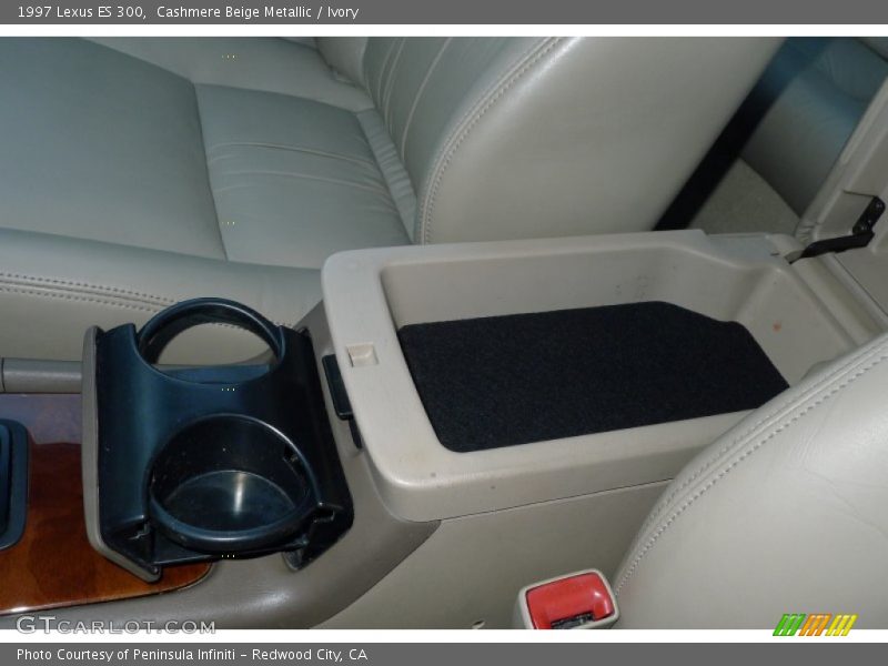 Cashmere Beige Metallic / Ivory 1997 Lexus ES 300