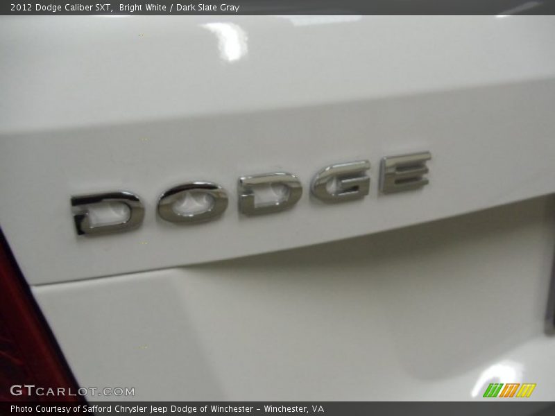 Bright White / Dark Slate Gray 2012 Dodge Caliber SXT