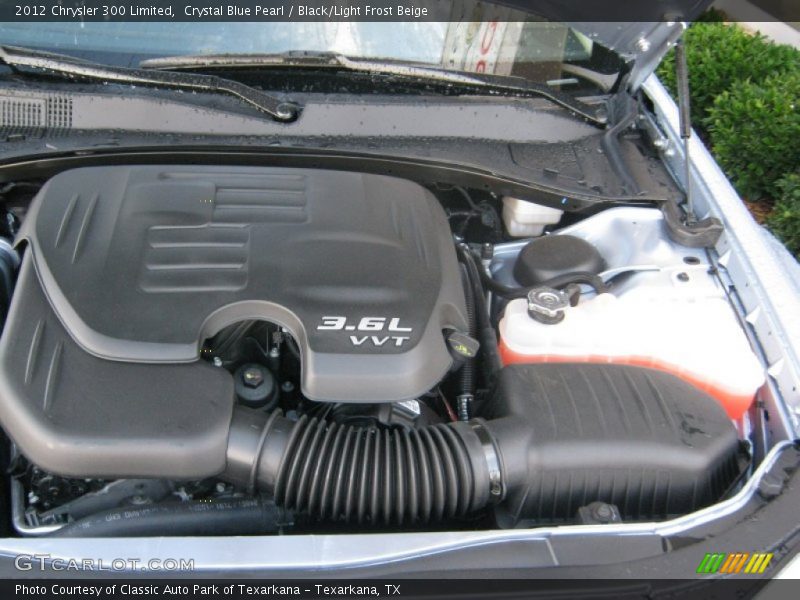 Crystal Blue Pearl / Black/Light Frost Beige 2012 Chrysler 300 Limited