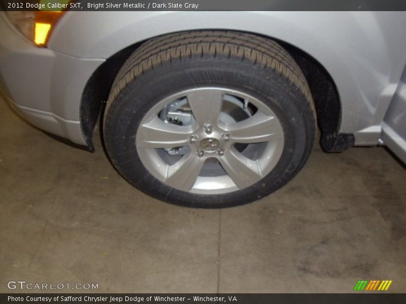 Bright Silver Metallic / Dark Slate Gray 2012 Dodge Caliber SXT