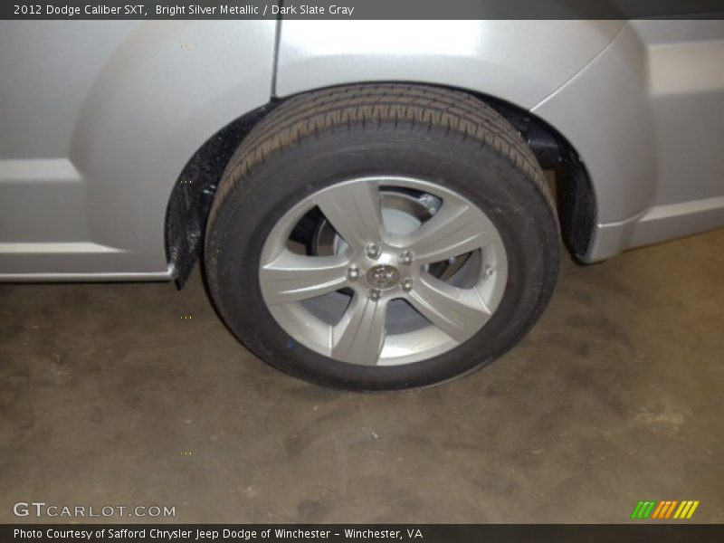 Bright Silver Metallic / Dark Slate Gray 2012 Dodge Caliber SXT