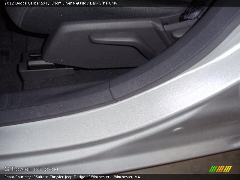 Bright Silver Metallic / Dark Slate Gray 2012 Dodge Caliber SXT