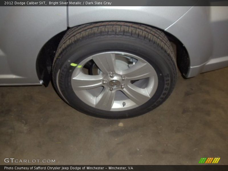 Bright Silver Metallic / Dark Slate Gray 2012 Dodge Caliber SXT