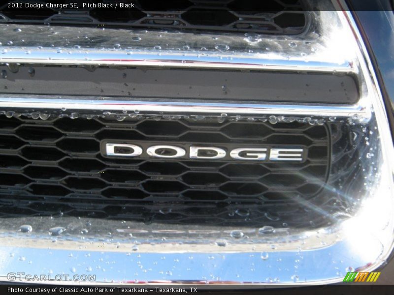 Pitch Black / Black 2012 Dodge Charger SE