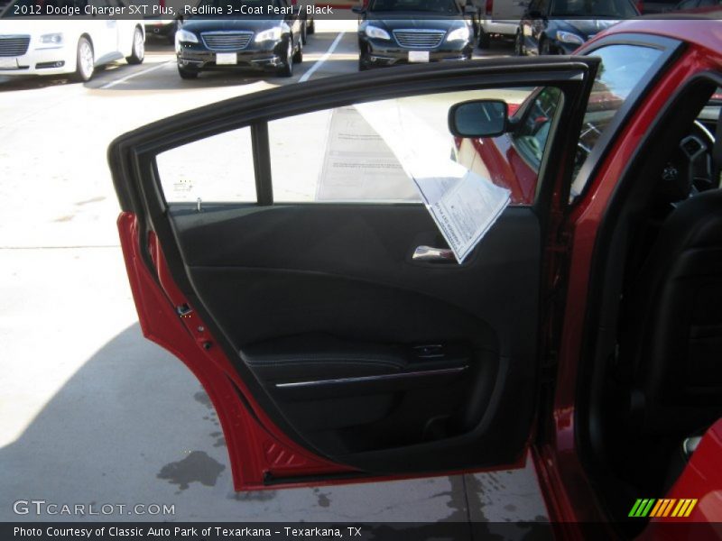 Redline 3-Coat Pearl / Black 2012 Dodge Charger SXT Plus