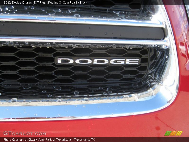 Redline 3-Coat Pearl / Black 2012 Dodge Charger SXT Plus