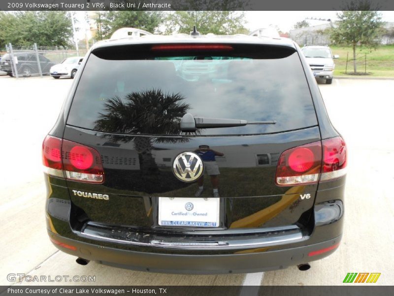 Black Uni / Anthracite 2009 Volkswagen Touareg 2 VR6