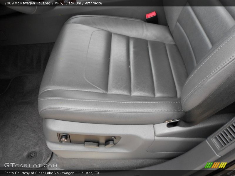 Black Uni / Anthracite 2009 Volkswagen Touareg 2 VR6