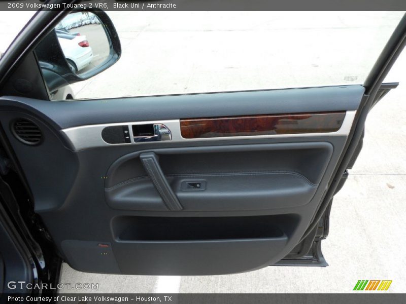 Black Uni / Anthracite 2009 Volkswagen Touareg 2 VR6
