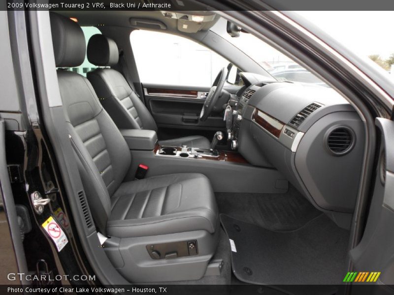 Black Uni / Anthracite 2009 Volkswagen Touareg 2 VR6