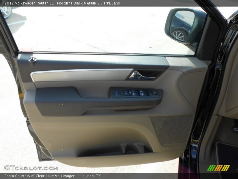 Nocturne Black Metallic / Sierra Sand 2012 Volkswagen Routan SE