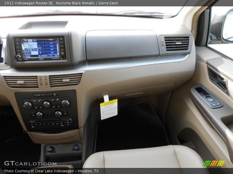 Nocturne Black Metallic / Sierra Sand 2012 Volkswagen Routan SE