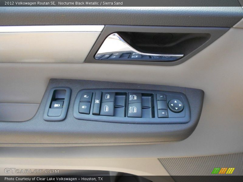 Nocturne Black Metallic / Sierra Sand 2012 Volkswagen Routan SE