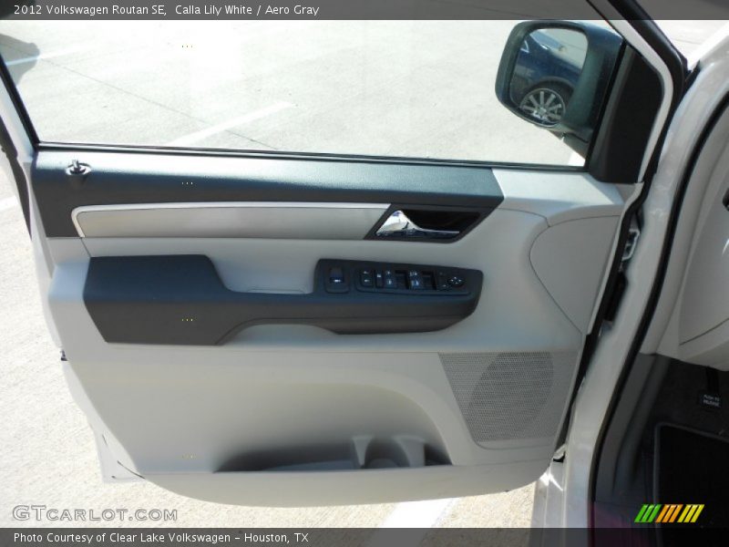 Calla Lily White / Aero Gray 2012 Volkswagen Routan SE