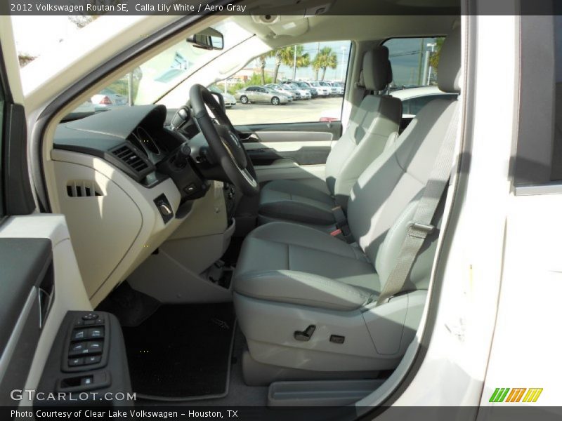 Calla Lily White / Aero Gray 2012 Volkswagen Routan SE