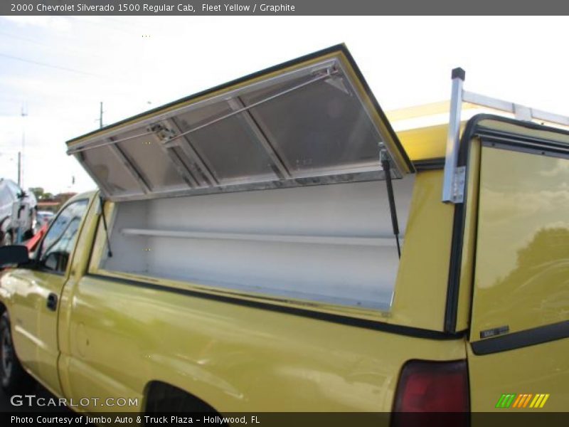Fleet Yellow / Graphite 2000 Chevrolet Silverado 1500 Regular Cab