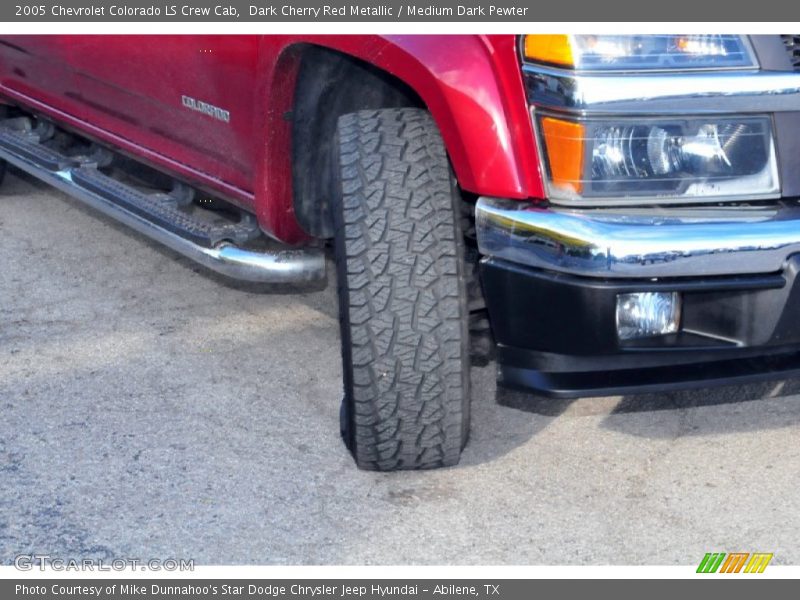 Dark Cherry Red Metallic / Medium Dark Pewter 2005 Chevrolet Colorado LS Crew Cab