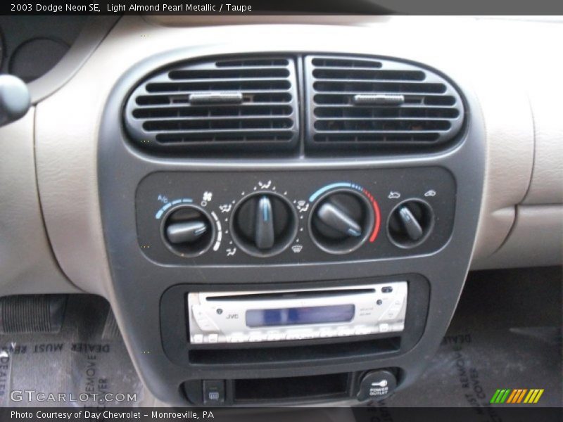 Light Almond Pearl Metallic / Taupe 2003 Dodge Neon SE