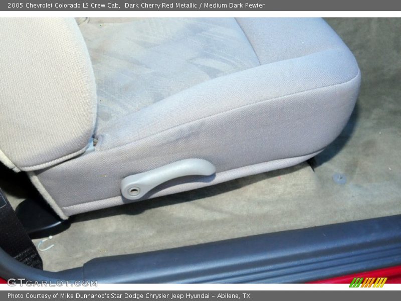 Dark Cherry Red Metallic / Medium Dark Pewter 2005 Chevrolet Colorado LS Crew Cab