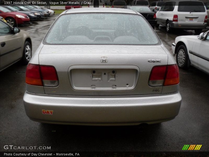 Vogue Silver Metallic / Gray 1997 Honda Civic EX Sedan