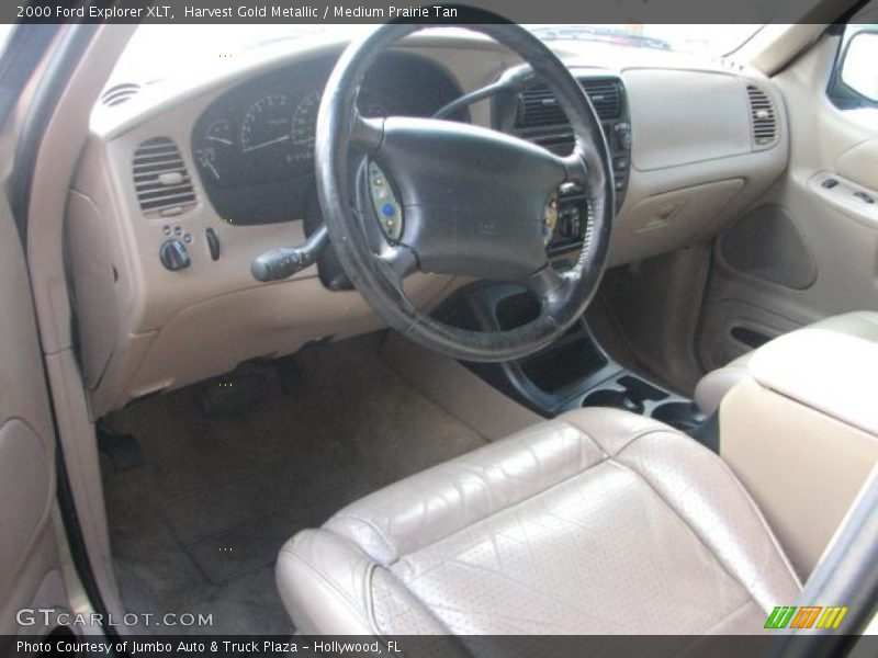 Harvest Gold Metallic / Medium Prairie Tan 2000 Ford Explorer XLT