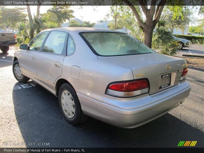 Cashmere Beige Metallic / Ivory 1997 Toyota Avalon XL