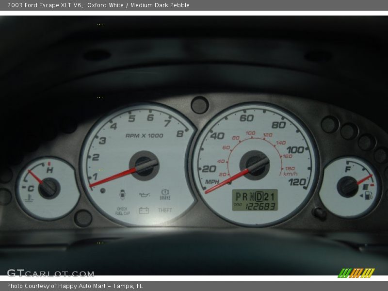 Oxford White / Medium Dark Pebble 2003 Ford Escape XLT V6