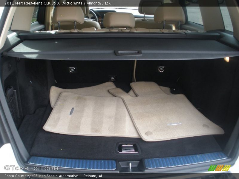 Arctic White / Almond/Black 2011 Mercedes-Benz GLK 350
