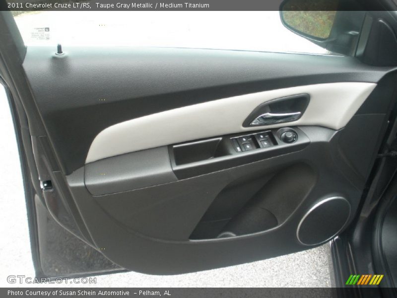 Taupe Gray Metallic / Medium Titanium 2011 Chevrolet Cruze LT/RS