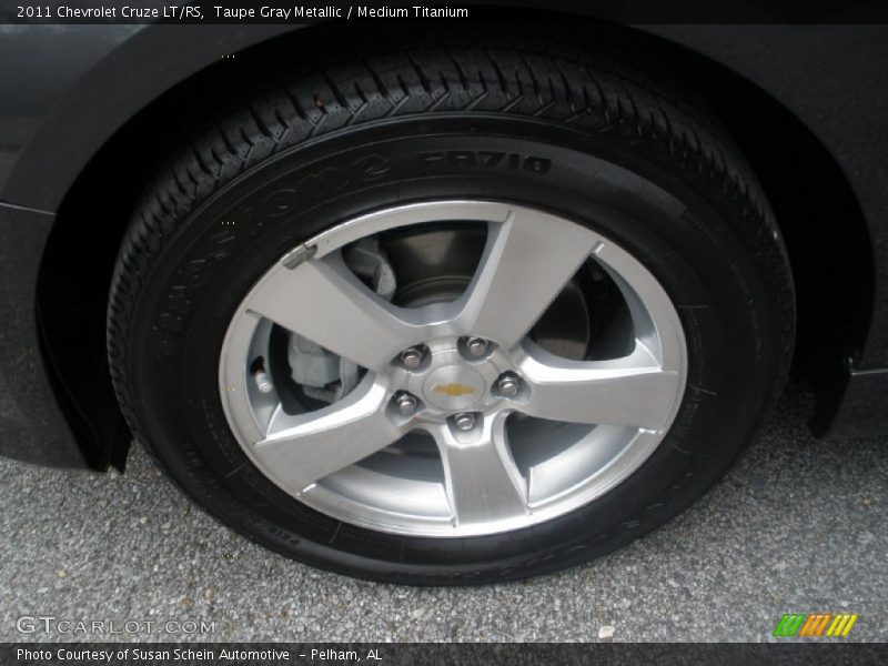 Taupe Gray Metallic / Medium Titanium 2011 Chevrolet Cruze LT/RS