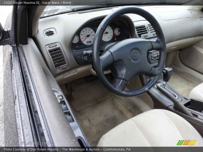 Super Black / Blond 2000 Nissan Maxima SE