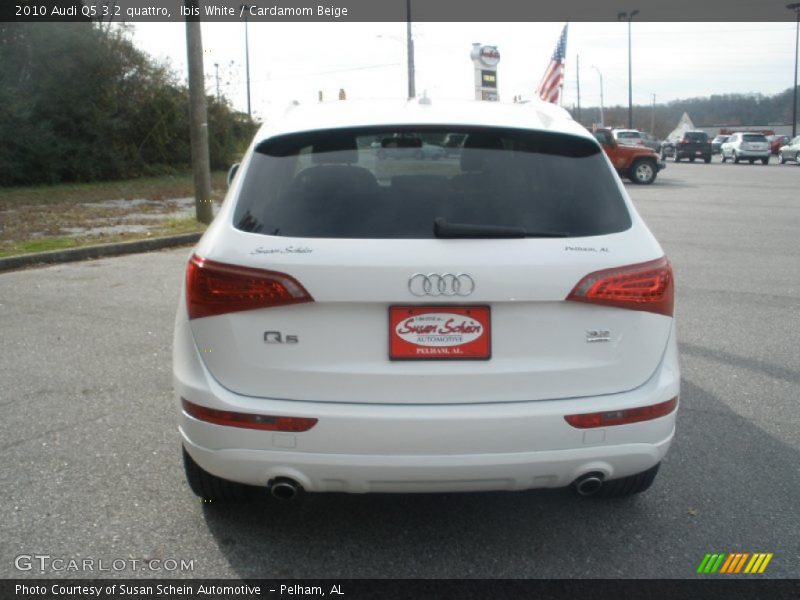Ibis White / Cardamom Beige 2010 Audi Q5 3.2 quattro