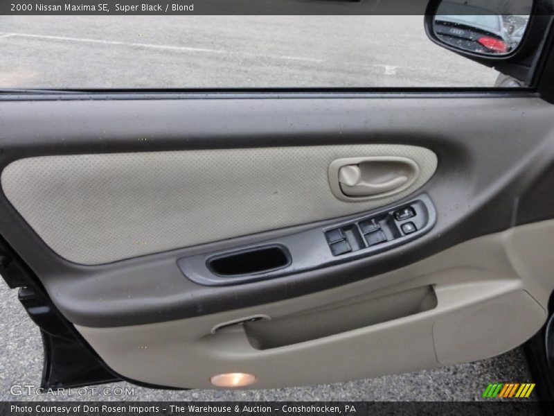 Super Black / Blond 2000 Nissan Maxima SE