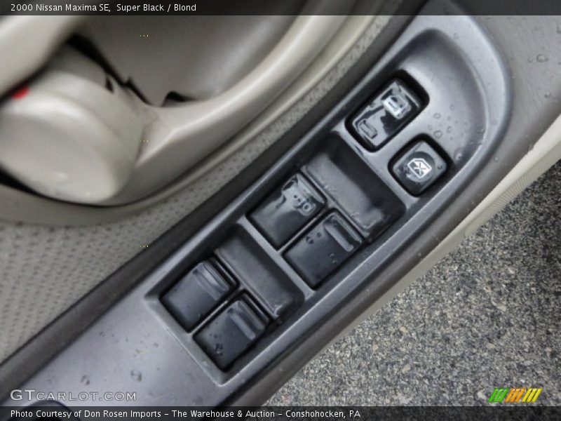 Super Black / Blond 2000 Nissan Maxima SE