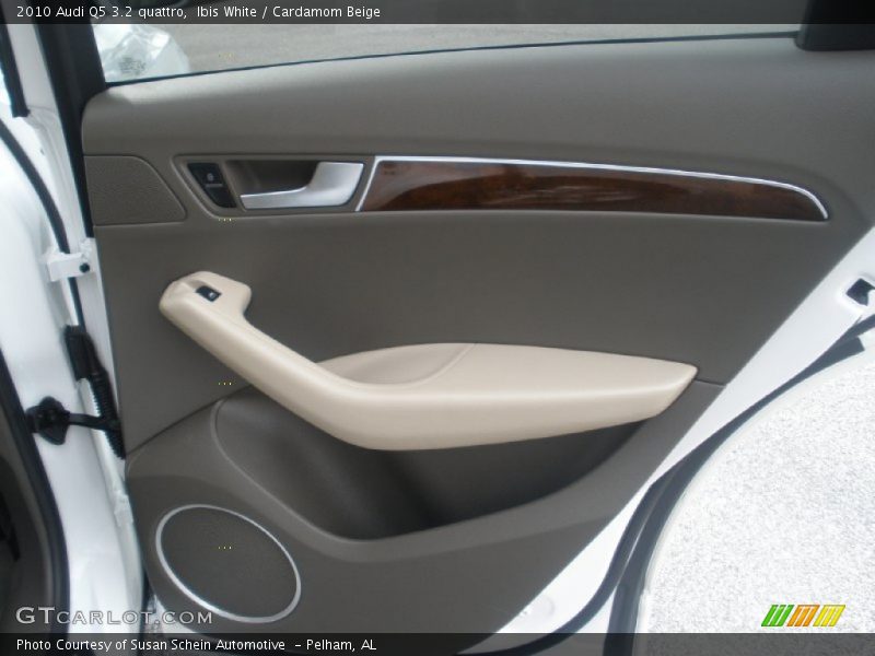Ibis White / Cardamom Beige 2010 Audi Q5 3.2 quattro