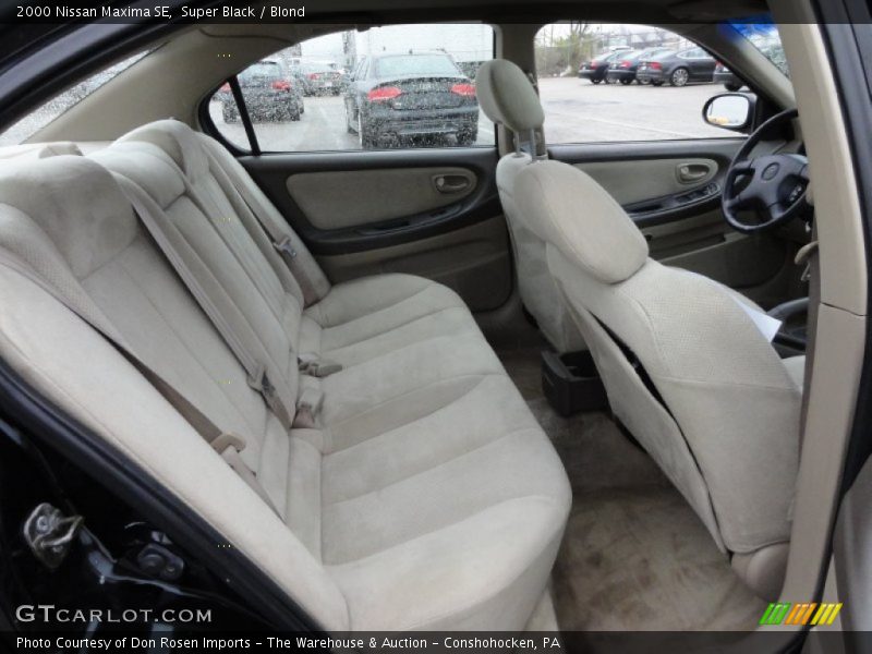 Super Black / Blond 2000 Nissan Maxima SE